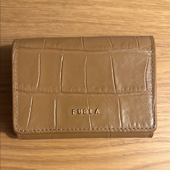 Tan Leather Wallet with Card Slots - Picture 1 of 11